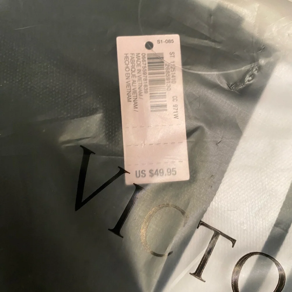 Victoria’s Secret Black and White Tote Bag and Sleep Set